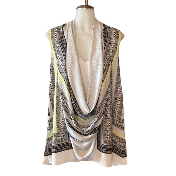 BCBGMaxAzria Tops - BCBGMAXAZRIA Womens Sleeveless Blouse - sz Small